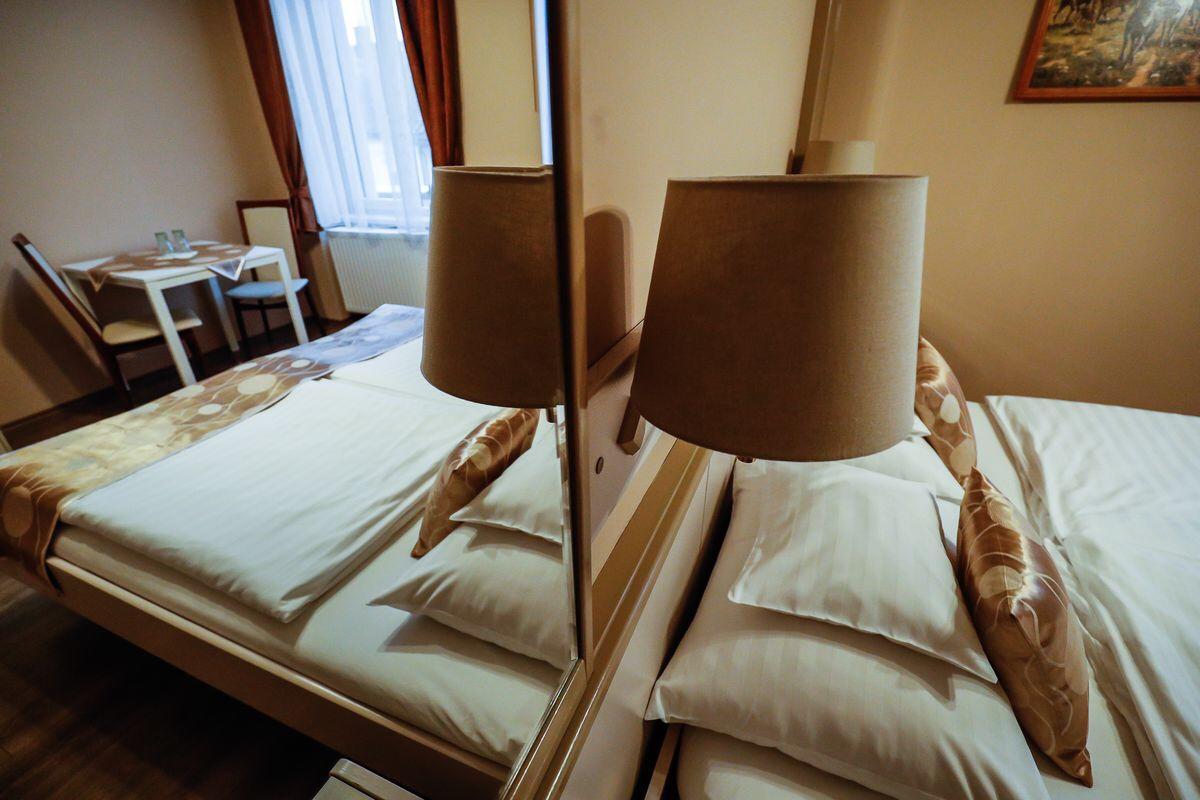 Gozmalom Etterem Es Panzio Bed & Breakfast Kormend Exterior photo
